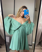 Cargar imagen en el visor de la galería, Deep V Neck Long Sleeve Mini Dress