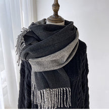 Laden Sie das Bild in den Galerie-Viewer, Solid Color Tassel Scarf and Poncho