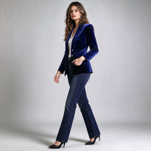画像をギャラリービューアに読み込む, 2026 Fall Winter New Arrival Velvet Blazer for Women, Elegant Slim Fit Notched Lapel Gold Velvet Suit Jacket, Office Commuter Formal Outerwear