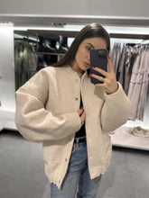 Cargar imagen en el visor de la galería, Women 15 Colors Oversized Standard Collar Casual Jacket