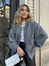 Cargar imagen en el visor de la galería, Women 15 Colors Oversized Standard Collar Casual Jacket