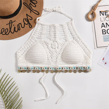 Laden Sie das Bild in den Galerie-Viewer, Tassel Crochet Crop Top