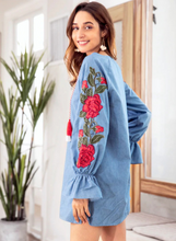 Cargar imagen en el visor de la galería, Women Embroidered Lantern Sleeve Denim Tassel Drawstring Loose Dress