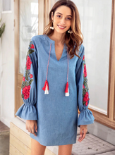 Cargar imagen en el visor de la galería, Women Embroidered Lantern Sleeve Denim Tassel Drawstring Loose Dress