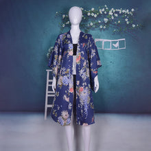Laden Sie das Bild in den Galerie-Viewer, Long Printed Floral Dot Quarter Sleeve Loose Kimono Beachwear Cover Up