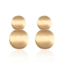 Cargar imagen en el visor de la galería, Cool Vintage Metal Geommetrical Big Circle Stud Earrings
