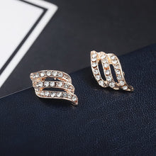 Загрузить изображение в средство просмотра галереи, Crystal Sweetheart Pendant Asymmetrical Leaves Ear-hook Stud Earrings