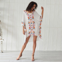 Laden Sie das Bild in den Galerie-Viewer, ethnic embroidery tassel dress