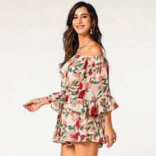 Carica l'immagine nel visualizzatore di Gallery, tuta corta da festa con volant a 3/4 maniche a spalla scoperta e motivo floreale alla moda