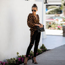 Cargar imagen en el visor de la galería, factory wholesale OEM women clothes autumn puff lantern long sleeve deep V neck leopard slim flare blouse with belt