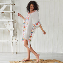 Laden Sie das Bild in den Galerie-Viewer, ethnic embroidery tassel dress