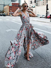 Carica l'immagine nel visualizzatore di Gallery, abito lungo senza maniche floreale con spacco boho fluido