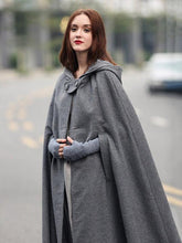 Загрузить изображение в средство просмотра галереи, women autumn winter solid color wide hooded cloak