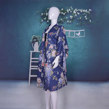 Laden Sie das Bild in den Galerie-Viewer, Long Printed Floral Dot Quarter Sleeve Loose Kimono Beachwear Cover Up