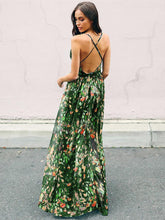 Charger l'image dans la galerie, Spaghetti flowing backless maxi floral dress