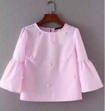 Laden Sie das Bild in den Galerie-Viewer, 3/4 Flare Sleeve Pearl Striped Blouse