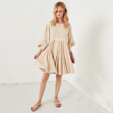 Carica l'immagine nel visualizzatore di Gallery, Vendita di fabbrica mini abiti estivi casual corti e plissettati, taglie forti, vestito largo in cotone