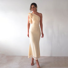 画像をギャラリービューアに読み込む, One Shoulder Flowered Maxi Sheath Dress
