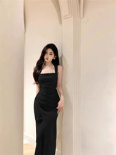 Load image into Gallery viewer, Spagetti Square Neck Ruched Midi Dress
