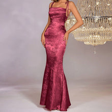 Загрузить изображение в средство просмотра галереи, Jacquard Spaghetti Backless Mermaid Maxi Dress

