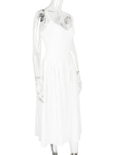 Загрузить изображение в средство просмотра галереи, V Neck Spaghetti Backless Flare Midi Dress

