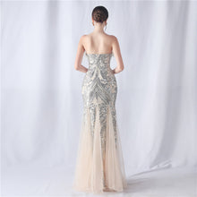 Load image into Gallery viewer, Ostrich Feather Positional Pattern Strapless Sequin Tulle Evening Dress
