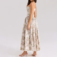 Charger l&#39;image dans la galerie, Printed Floral Slim Flare Maxi Dress

