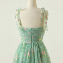 Carica l&#39;immagine nel visualizzatore di Gallery, Elegant Tie Strap Colorful 3D Flower Embroidered Tulle Fairy Dress
