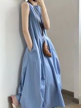 画像をギャラリービューアに読み込む, Sleeveless Bud Flared Midi Dress
