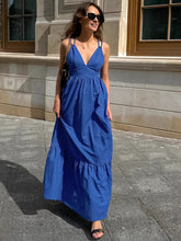 画像をギャラリービューアに読み込む, Blue Cotton Linen V Neck Spaghetti Backless Tiered Maxi Dress
