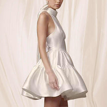 Cargar imagen en el visor de la galería, Satin Backless Short A Line Birthday Party Dress
