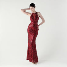 Cargar imagen en el visor de la galería, Halter Neck Sequin Evening Dress

