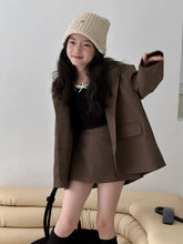 Cargar imagen en el visor de la galería, Girl&#39;s Oversized Blazer+Skort Two Piece Set

