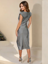 画像をギャラリービューアに読み込む, V Neck Foiled Ruching Party Dress
