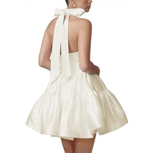 Cargar imagen en el visor de la galería, Satin Backless Short A Line Birthday Party Dress
