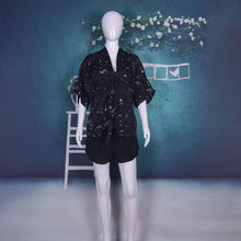 Laden Sie das Bild in den Galerie-Viewer, Printed Tie Dye Solid Three Quarter Sleeve Kimono Beachwear Cover Up
