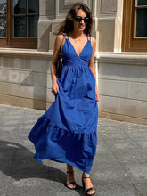 画像をギャラリービューアに読み込む, Blue Cotton Linen V Neck Spaghetti Backless Tiered Maxi Dress
