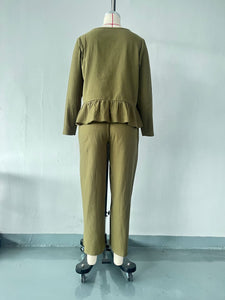 無地ロングスリーブフリルトップ ワイドレッグアンクル丈パンツ ツーピースセット