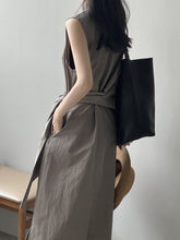 画像をギャラリービューアに読み込む, Belted Sleeveless A Line Tea Dress
