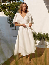 画像をギャラリービューアに読み込む, Cotton Puff Sleeve Wrap Tie Dress
