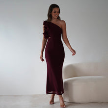 画像をギャラリービューアに読み込む, One Shoulder Flowered Maxi Sheath Dress
