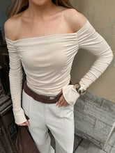 Cargar imagen en el visor de la galería, Off Shoulder Long Sleeve Slim T Shirt
