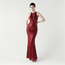 Cargar imagen en el visor de la galería, Halter Neck Sequin Evening Dress
