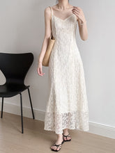 画像をギャラリービューアに読み込む, French Style Spaghetti Embroidered Lace Midi Dress
