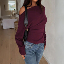 画像をギャラリービューアに読み込む, Off Shoulder Batwing Sweater
