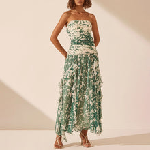 画像をギャラリービューアに読み込む, Printed Strapless Ruched Chiffon Maxi Dress
