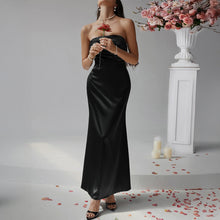 Charger l&#39;image dans la galerie, Strapless Satin Mermaid Evening Dress
