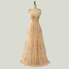Carica l&#39;immagine nel visualizzatore di Gallery, Elegant Tie Strap Colorful 3D Flower Embroidered Tulle Fairy Dress
