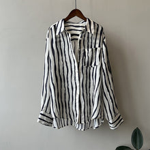 Charger l&#39;image dans la galerie, Striped Oversized Shirt

