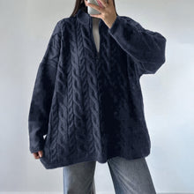 画像をギャラリービューアに読み込む, Zip Collar Cable Pattern Oversized Sweater
